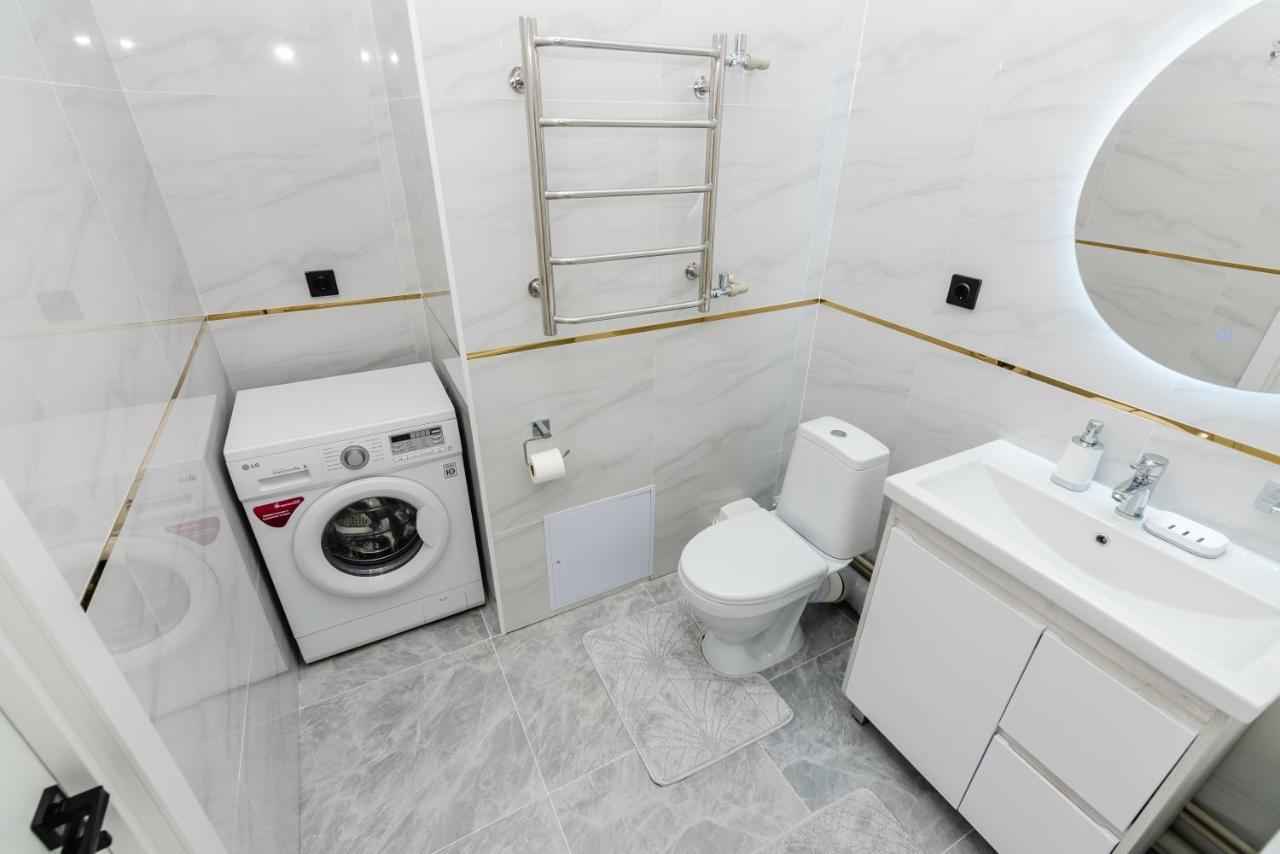 Heaven 10 Apartman Almati Kültér fotó