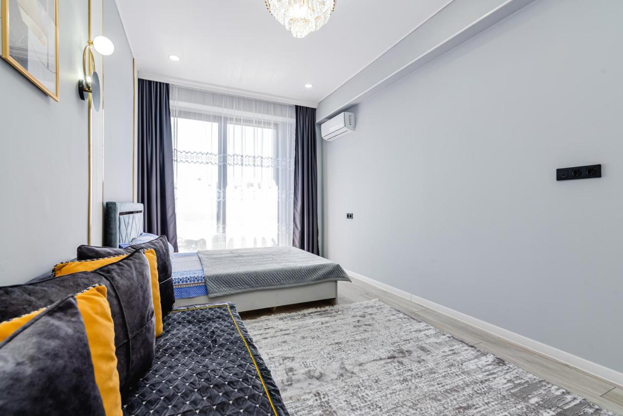 Heaven 10 Apartman Almati Kültér fotó
