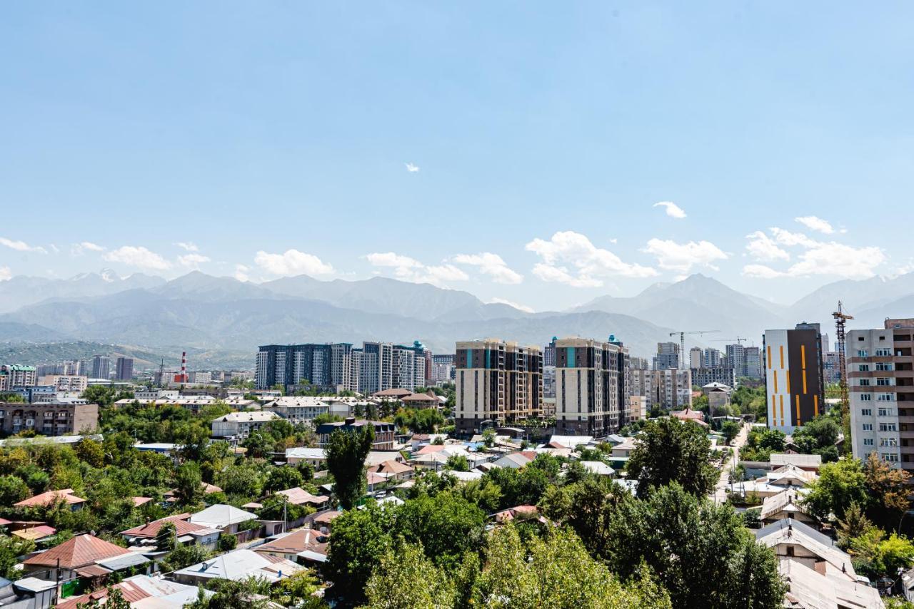 Heaven 10 Apartman Almati Kültér fotó