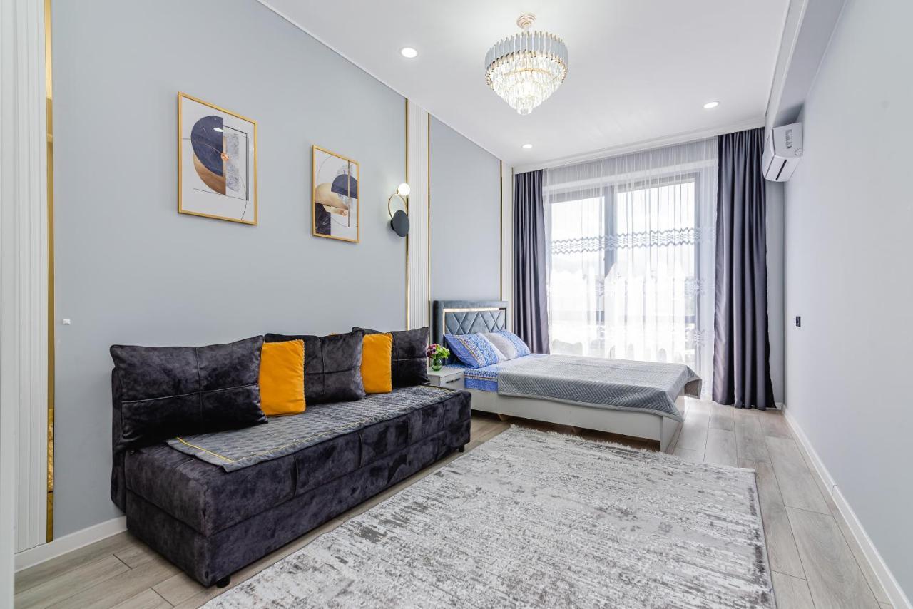 Heaven 10 Apartman Almati Kültér fotó